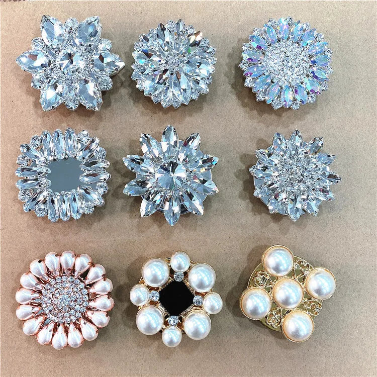 Pop Socket diamonds and pearls